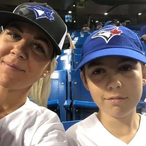 Meet your Posher, Dana